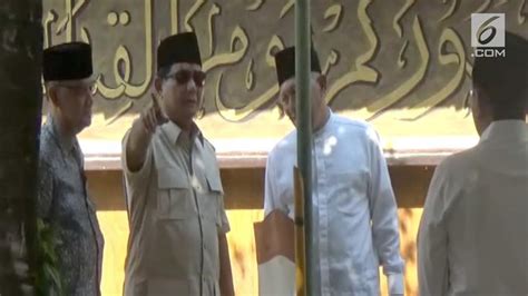 VIDEO Prabowo Subianto Ziarah Ke Makam Pendiri NU News Liputan6