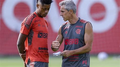 Santos treina pela primeira vez e Flamengo finaliza preparação para