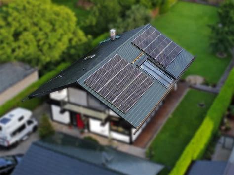 Familie L Photovoltaikanlage Mit Speicher Kwp Energieinsel