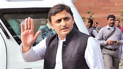 Uttar Pradesh Ex Cm Akhilesh Yadav In Trouble For Government Building Scam