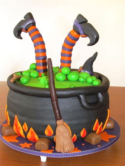 gâteau chaudron de sorcière pour halloween cake witch cauldron