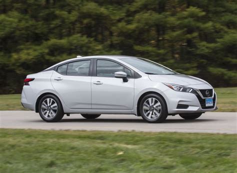 Photos & Video: 2023 Nissan Versa Photos & Video - Consumer Reports