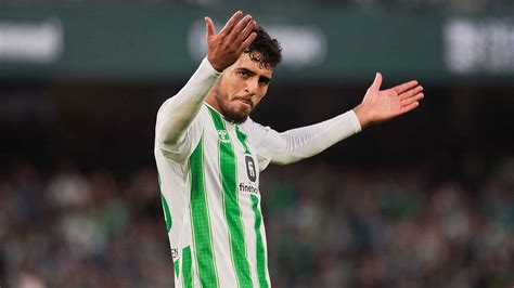 Real Betis Estos son los partidos que se perderán Chadi Riad y Ez Abde