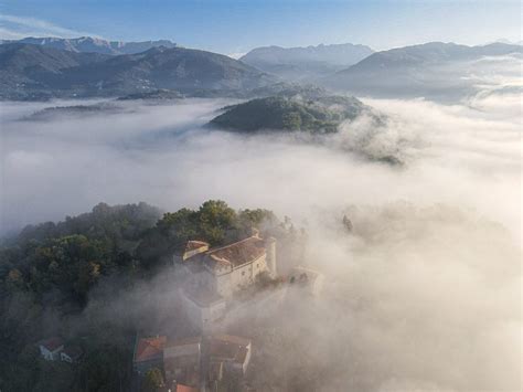 Castello Malaspina Di Monti Lunigiana World