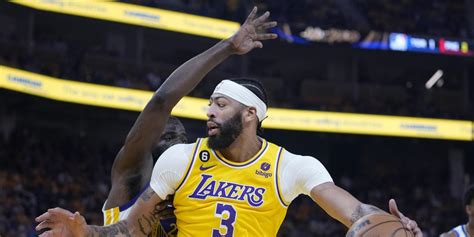 Nba Lakers Sigue Buscando Refuerzos Tiene En La Mira A Dos Jugadores