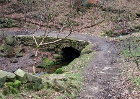 Beaumont Clough Bridge Paul Glazzard Cc By Sa 2 0 Geograph Britain