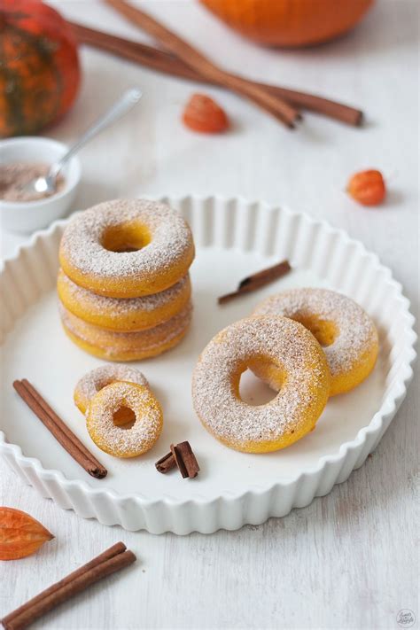 Saftige Kürbis Donuts Sweets Lifestyle Rezept Rezept für