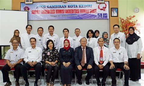 SURVEI AKREDITASI RUMAH SAKIT VERSI 2012 RSUD Gambiran Kota Kediri