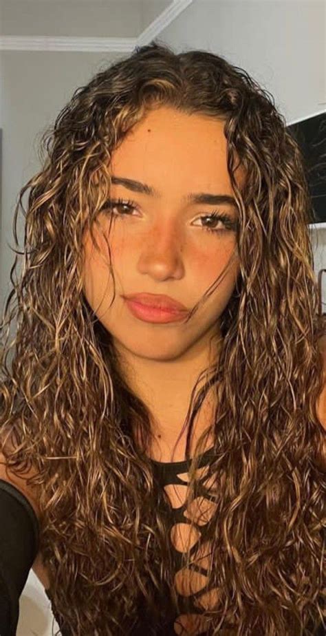 Pinterest Pretty Hairstyles Pretty Brunette Curly Hair Styles