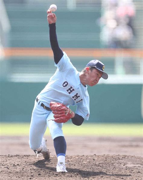 ＜近江・浦和学院＞力投する近江・山田（撮影・北條 貴史） ― スポニチ Sponichi Annex 野球