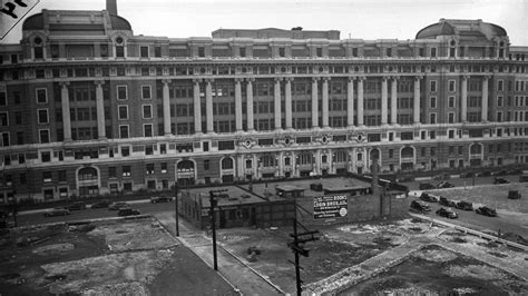 Cook County Hospital Building Facades Ornamental Glazed Terra Cotta In