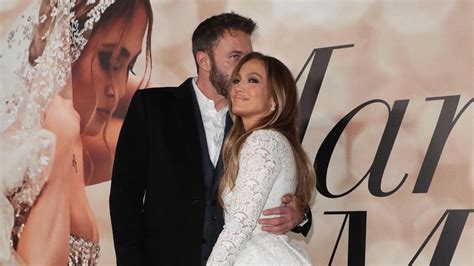 2 Years Of Marriage Jennifer Lopez Officially Sues For Divorce Ben