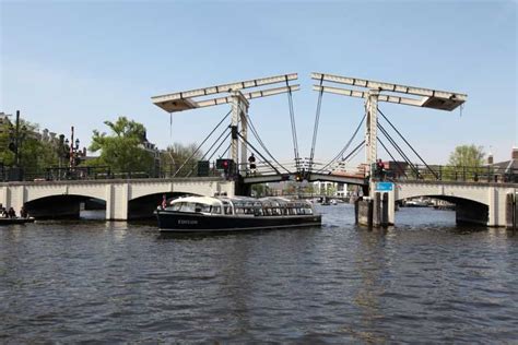 Croisière sur les canaux d Amsterdam et musée Straat GetYourGuide