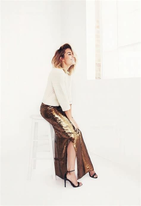 Best Ways To Rock Sequin Maxi Skirt This Holiday Season Styleoholic