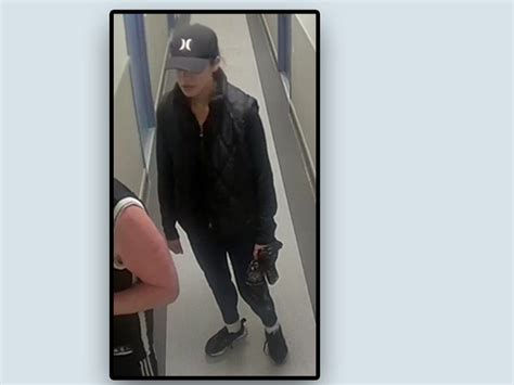 Vancouver Police Release Photo Of Suspect In Dtes Homicide Vancouver Sun