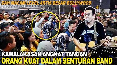 Pegawai Khas Dah Macam Artis Tiba² Keluar Dari Kerumunan Orang Ramai