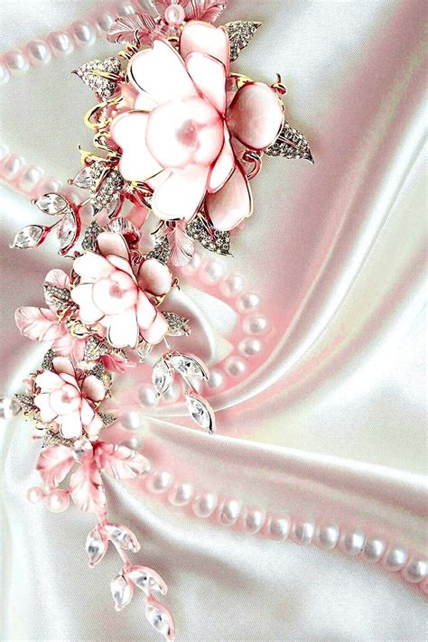 Pin By Deborah Scotka On Roses Pink Wallpaper Iphone Bling Wallpaper