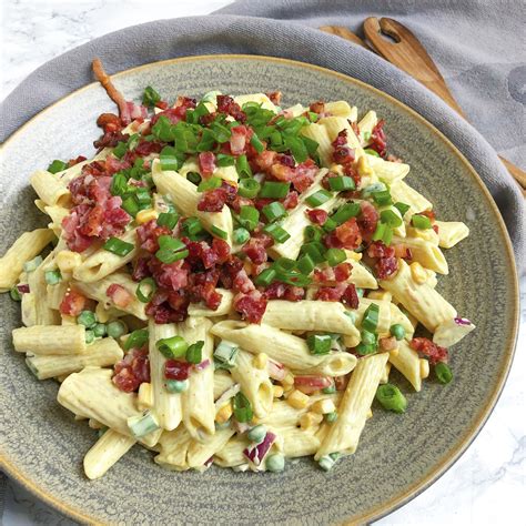 Cremet Pastasalat Med Karry Og Bacon Mummum Dk