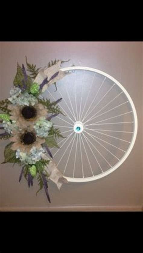 40 Bicycle Wheel Wreath Ideas That Look Absolutely Stunning Wheel