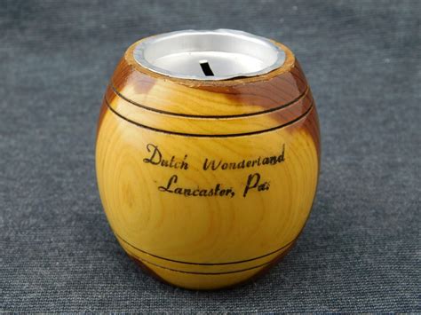 Dutch Wonderland Lancaster Pa Wooden Barrel Bank 2 1 2 Tall 1960s Amish Country Amusement