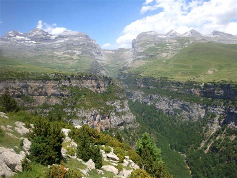 Walking in the Ordesa National Park | Pyrenees