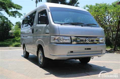 Review Suzuki New Carry Minibus Tawarkan Kelegaan Kabin