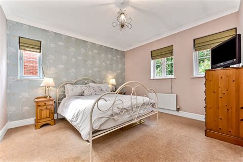 Property In Schooner Walk Rochester Kent ME2 4GZ