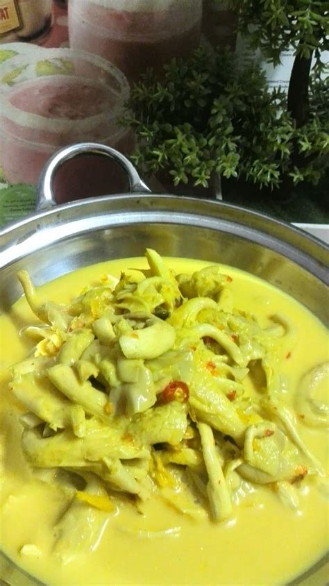 Namakucella Cendawan Masak Lemak Cili Api