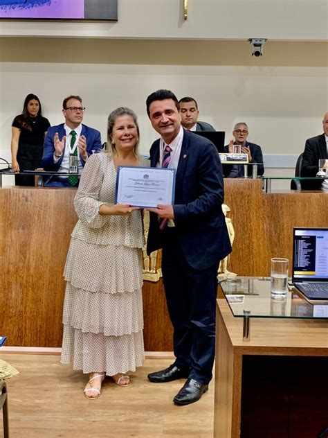 Gilberto Teixeira presidente do IASC recebe homenagem da Câmara de