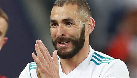 UFFICIALE Benzema Lascia Il Real Madrid Grazie Nostra Leggenda