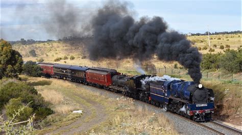 R711 And A2986 On The Eureka Express To Ballarat 24 4 2021 YouTube