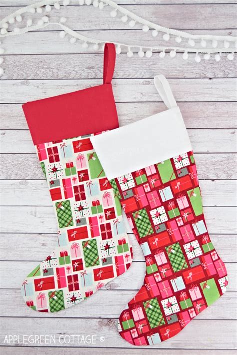 Christmas Stocking Pattern - Free Pattern - AppleGreen Cottage