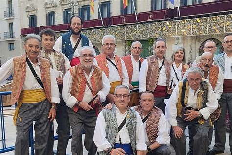 La Colla Los Amigos De Sax Consigue Junto A La L Embolic De Alicante El