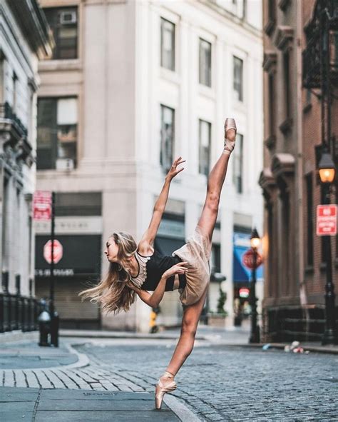 Breathtaking Portraits Of Ballet Dancers Practicing On The Streets Of