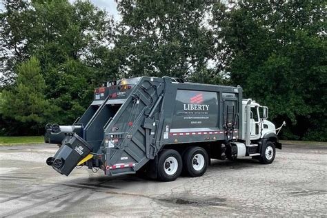 Benefits of a Split Body Truck – Liberty Waste Solutions