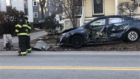 Two hospitalized in Portland crash | WGME