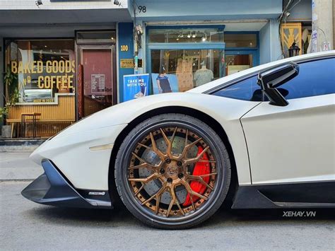 Hot girl 9x tậu Lamborghini Aventador độ độc nhất tại Việt Nam Chủ còn đẹp hơn cả siêu xe