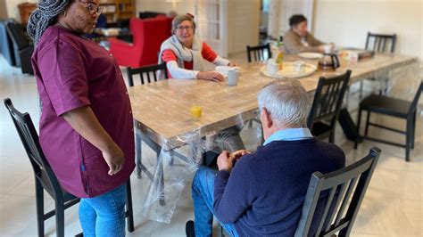 Habitat Inclusif Comme La Maison Colocataires Souffrant De D