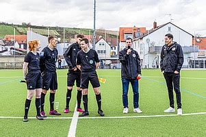 Galerie Petersen Pfeift Bezirksligaspiel Sc Freiburg