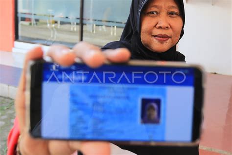 PENERAPAN KTP ELEKTRONIK DIGITAL ANTARA Foto