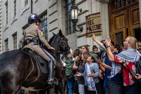 Protestos pró palestina crescem nos EUA apesar de repressão policial e