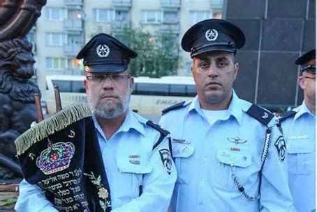 Police Officers to Mark Yom Hashoah in Europe - Inside Israel - Israel National News