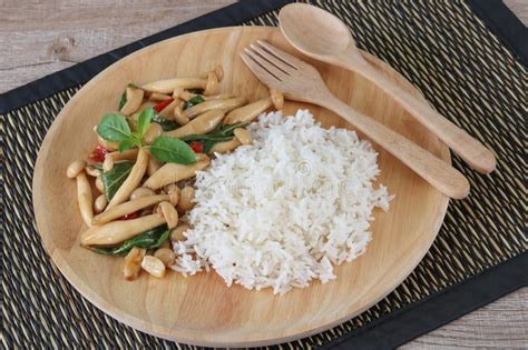 Stir Fried Shimeji Mushroom with Basil Stock Image - Image of breakfast ...