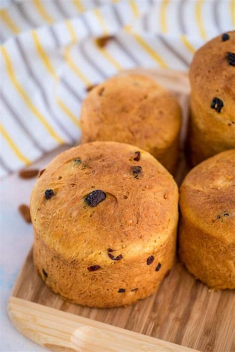 Polish Paska Bread Recipe for Easter [Video] - Sweet and Savory Meals