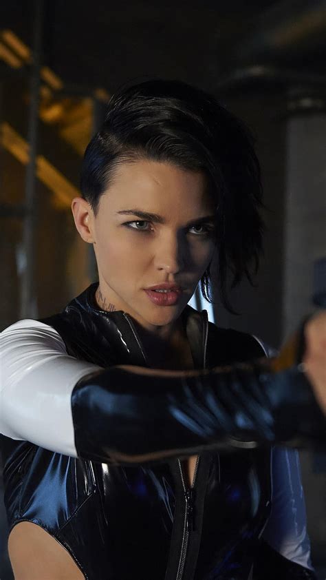 Resident Evil El Capítulo Final Ruby Rose Pistolas Mejor Ruby Rose 2019 Fondo De Pantalla