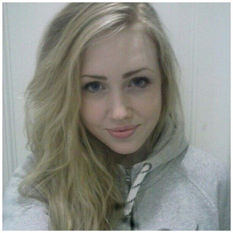 Blonde Cutie Porn Pic