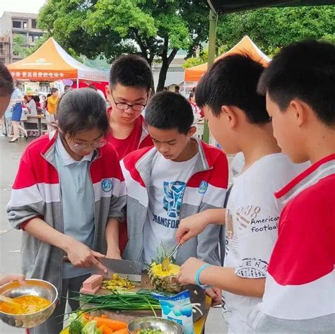 白沙镇中心小学“喜迎二十大 欢庆六•一 与「食」俱进 与爱相伴”美食节活动教育厨艺