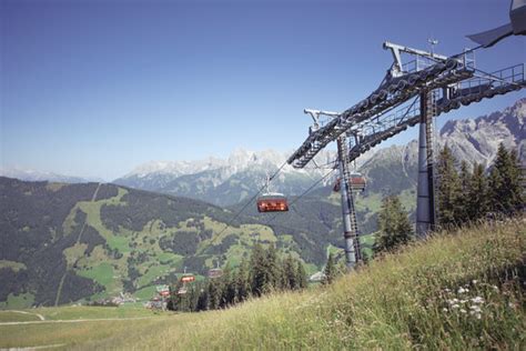 Stuhlalm Bilder Durchsuchen Archivfotos Vektorgrafiken Und