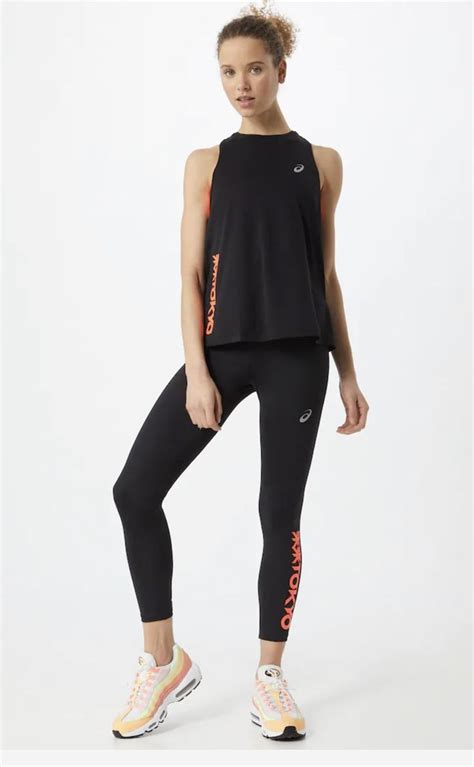 Pin By Raynna Carvalho On Athlesuire Outfit Sportswear Outfits Cool