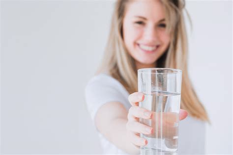 Beneficios De Beber Agua Los Conoces Cl Nica Dental Villala N